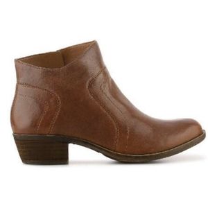 Lucky cognac booties